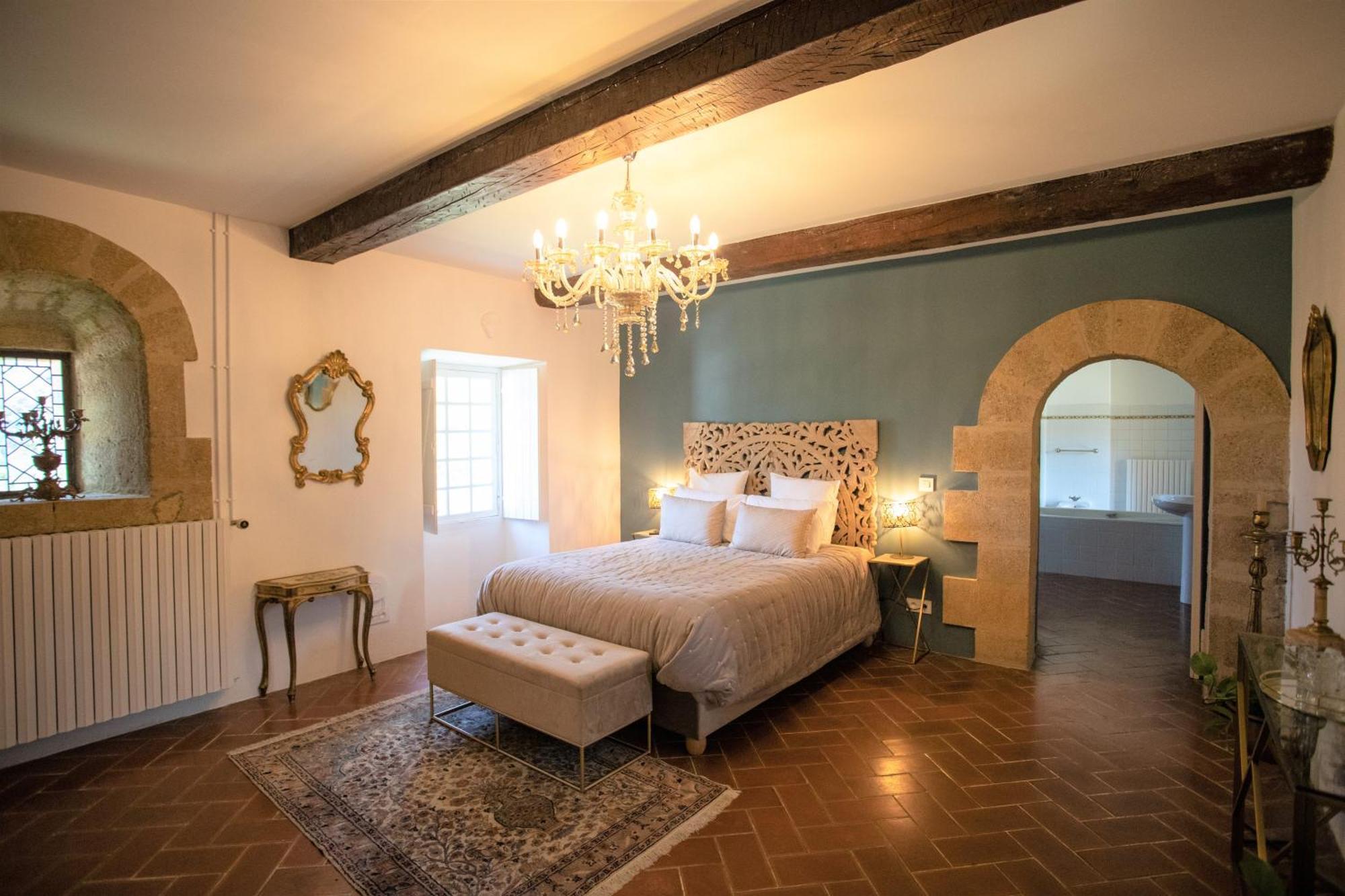 Chateau Saint-Pierre De Mejans Puyvert Esterno foto