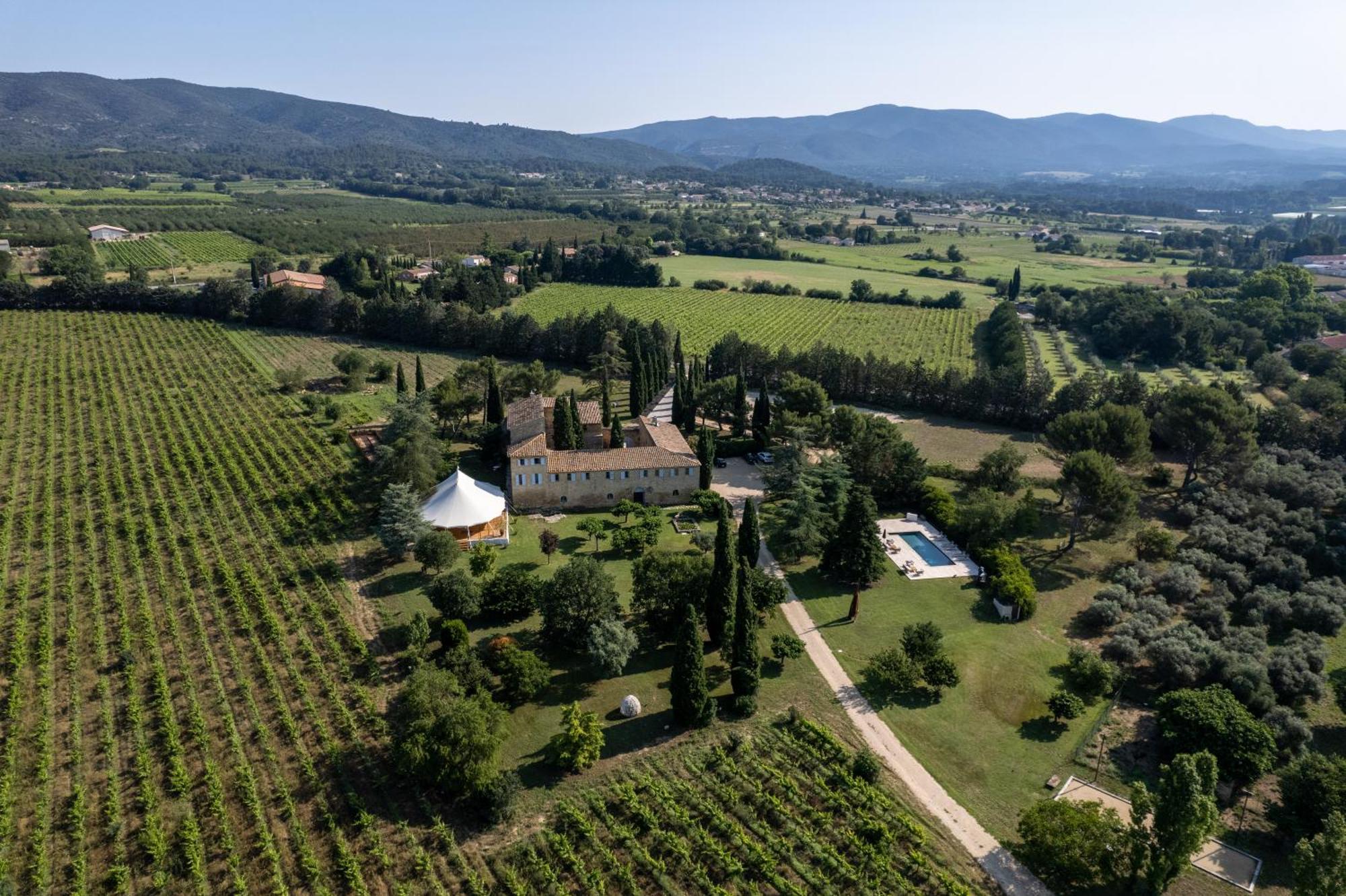 Chateau Saint-Pierre De Mejans Puyvert Esterno foto